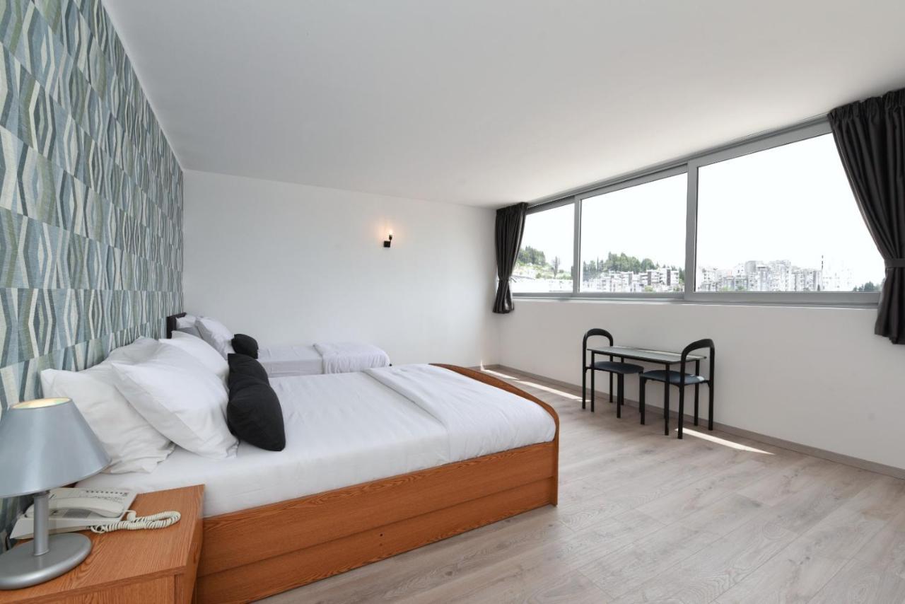 Hotel Tolero Ploce  Extérieur photo