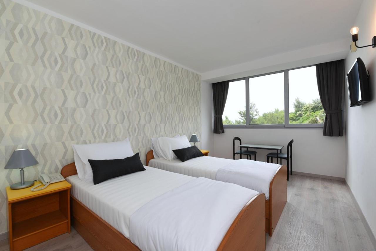 Hotel Tolero Ploce  Extérieur photo