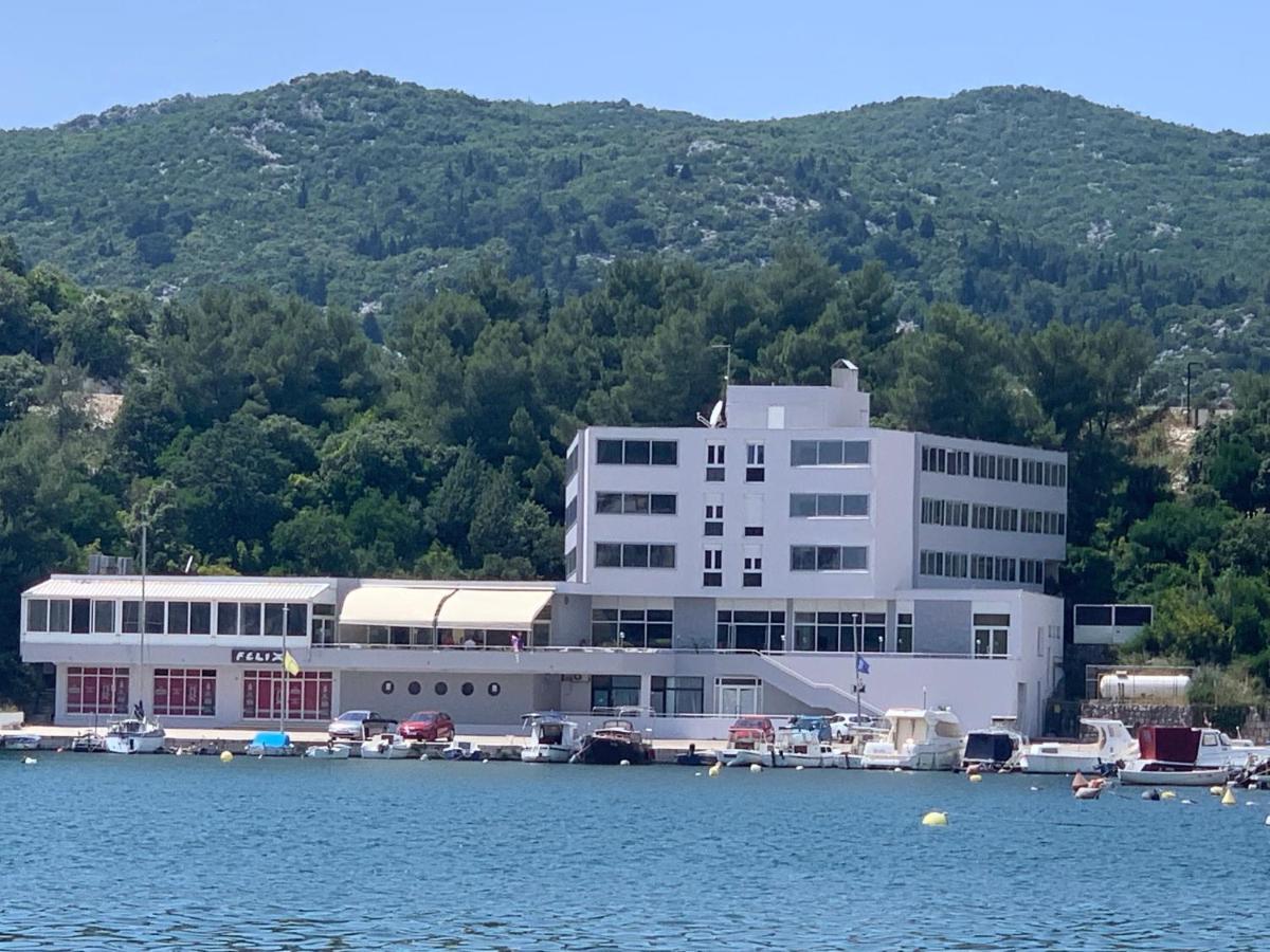 Hotel Tolero Ploce  Extérieur photo